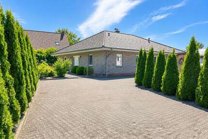 Haus zum Kaufen in Wyk auf Föhr 730.000,00 € 260 m²