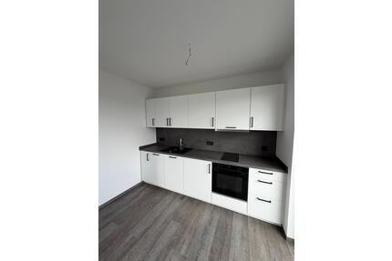 Ansprechende 1- Zimmer Dachgeschosswohnung in ruhiger Lage mit Einbauküche. - Osnabrück Gretesch