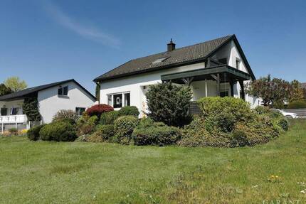 Ihr Zuhause. Ihr Garten. Ihre Freiheit. - Einfamilienhaus mit XXL-Grundstück ab sofort verfügbar - Rottweil Neufra