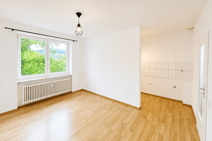 Wohnung zum Mieten in Wuppertal 300,00 € 24.5 m²