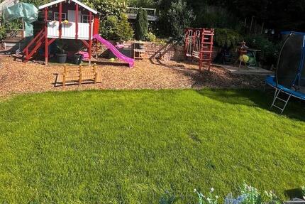 Einfamilienhaus Bungalow - 240.000,00&nbsp;EUR Kaufpreis, ca.&nbsp; 170,00&nbsp;m&sup2; in Crimmitschau (PLZ: 08451)