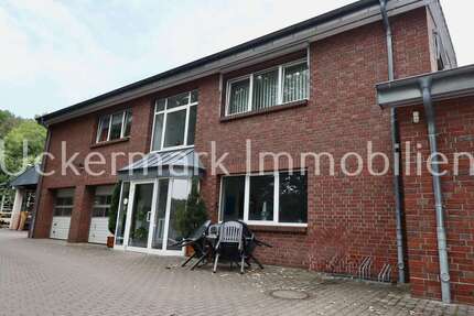 Haus zum Kaufen in Neustrelitz 699.000,00 € 152 m²