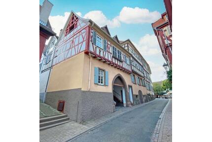 Charmante 2,5‑Zimmer‑Wohnung mit Balkon und Burgenblick in Weinhe - Weinheim