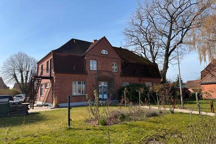 6 Zimmer auf über 160m² Dachterrasse Stellplatz zentrale Lage - Lensahn