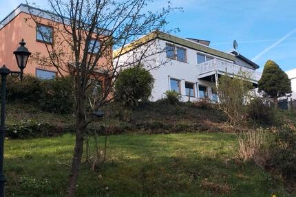 Haus mit einzigartigem Panoramablick, Garten in ruhiger Lage - Engelsbrand