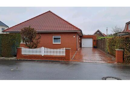 *Provisionsfrei* Bungalow in toller Lage in Schortens
