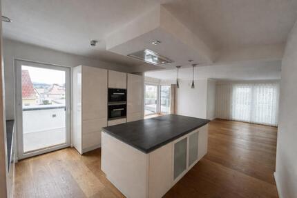 Luxuriöse 3 ZKB Penthouse Wohnung Nähe Klinikum - Detmold