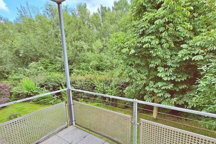 Wohnen mit Blick in die Natur++schöne 2-Zimmer-Wohnung++mit Balkon u. Wintergarten - Schwerin Krebsförden