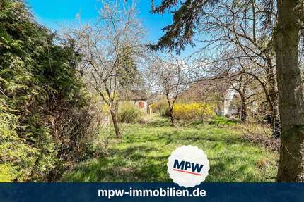 Grundstück zu verkaufen in Hoppegarten 298.000,00 € 826 m²