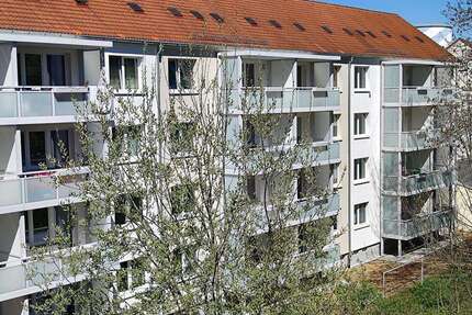Wohnung zum Mieten in Chemnitz 420,00 € 61.46 m²