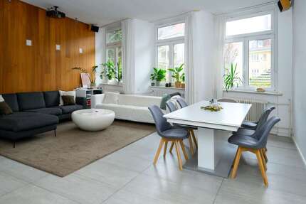 Wohnung zum Kaufen in Stuttgart 998.000,00 € 220 m²