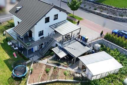 Haus zum Kaufen in Wertheim Reicholzheim 599.000,00 € 225 m² - Wertheim / Reicholzheim