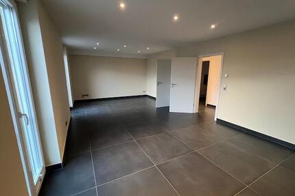 Moderne Wohnung in gehobener Ausstattung – Einbauküche&Design-Bad - Bretten