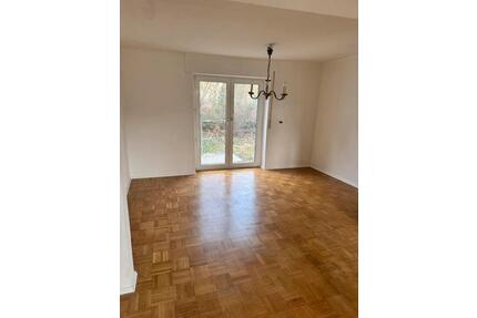 Haus zu vermieten - 10 Zimmer, 2 Küchen - Monteure oder Familie - Obrigheim (Pfalz)