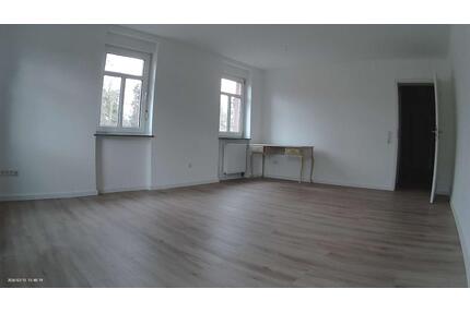 Erstbezug nach Renovierung: 3-ZW mit Terrasse im Hochparterre - Ober-Ramstadt