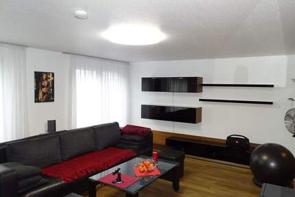 Ausgebaute Hobbyräume im UG mit großer Terrasse - Oftersheim