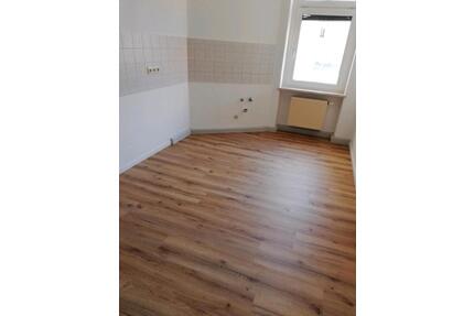 Wohnung in Gera - 520,00&nbsp;EUR Kaltmiete, ca.&nbsp; 73,00&nbsp;m&sup2; in Gera (PLZ: 07548) Debschwitz