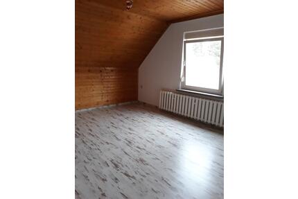 3-Raum-Wohnung - 283,00&nbsp;EUR Kaltmiete, ca.&nbsp; 63,00&nbsp;m&sup2; in Falkenberg/Elster (PLZ: 04895)