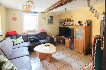 Ein Zuhause mit Garten und Scheune - ruhig, stadtnah und bereit für neue Ideen - Eppingen