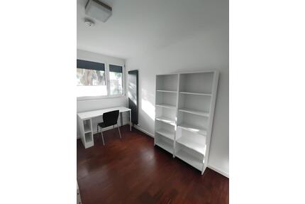 modernes Zimmer in 2er WG - 350,00&nbsp;EUR Kaltmiete, ca.&nbsp; 23,00&nbsp;m&sup2; in Greifswald (PLZ: 17489)