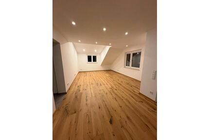 Wohnung zur Miete - 1.500,00&nbsp;EUR Kaltmiete, ca.&nbsp; 96,00&nbsp;m&sup2; in Eppstein (PLZ: 65817)