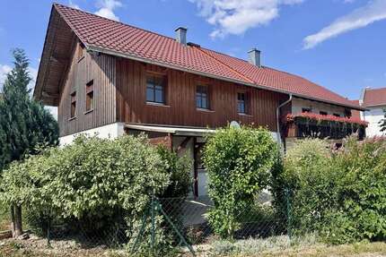 Haus zum Kaufen in Stephansposching Michaelsbuch 279.000,00 € 166.1 m² - Stephansposching / Michaelsbuch