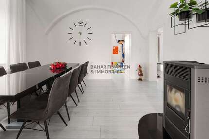 Haus zum Kaufen in Neuötting 749.000,00 € 230 m²