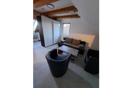 Voll ausgest.möbl.1Zi-DG-SinglWohng NMSFal. im EFH-All-Incl.Miete - Neumünster Böcklersiedlung