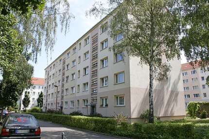 Wohnung zum Mieten in Glauchau 325,00 € 57.54 m²