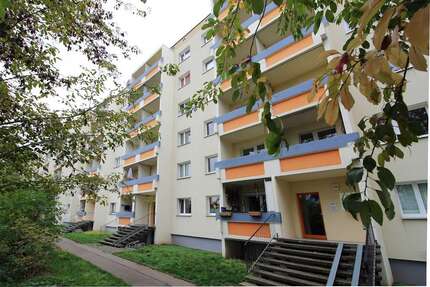 Wohnung zum Mieten in Halle (Saale) 387,00 € 64.49 m²
