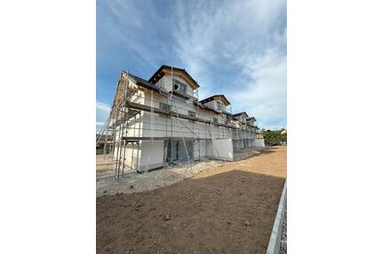 4 x Doppelhaus zu vermieten - 2.350,00&nbsp;EUR Kaltmiete, ca.&nbsp; 155,00&nbsp;m&sup2; in Forstern (PLZ: 85659)