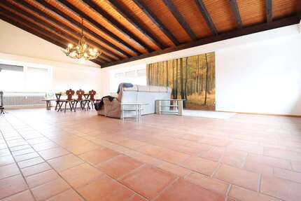Wohnung zum Mieten in Landshut 850,00 € 124 m²