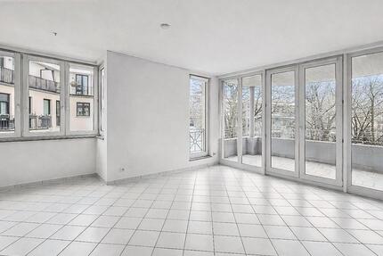 Schöne 2-Zimmer-Wohnung mit Südlage und Balkon in Pankow-Rosenthal - Berlin