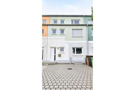 Haus zum Kaufen in Adelsdorf 559.000,00 € 163.31 m²