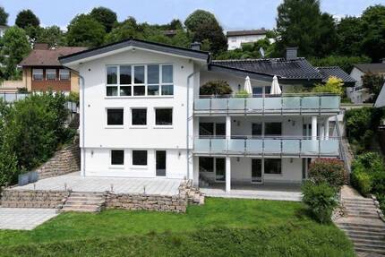 Jetzt investieren - später einziehen: Exklusives Anwesen in Panoramalage von Eppstein