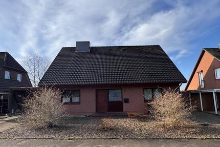 Einfamilienhaus in Sandesneben - 450.000,00&nbsp;EUR Kaufpreis, ca.&nbsp; 166,00&nbsp;m&sup2; in Sandesneben (PLZ: 23898)