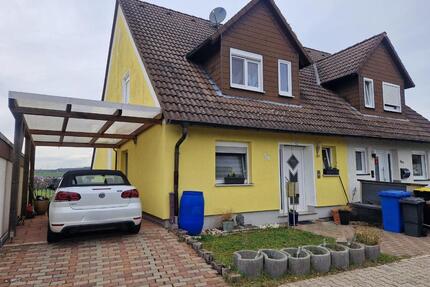 Großzügige Doppelhaushälfte in Hanglage mit traumhafter Fernsicht - Altenstadt