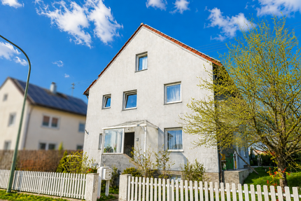 Haus zum Kaufen in Waldstetten 599.000,00 € 230 m²