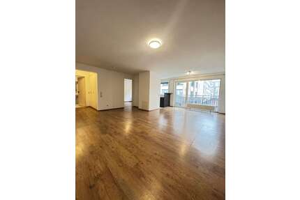 Wohnung zum Mieten in Frankfurt am Main 1.000,00 € 61.17 m²