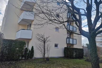 Erdgeschoss-Eckwohnung mit 3 Terrassen und eigenem Garten - München Aubing-Lochhausen-Langwied