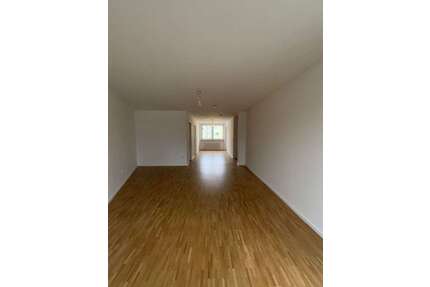 Wohnung zum Mieten in Augsburg 1.112,23 € 82.94 m²