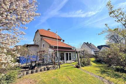 Haus zum Kaufen in Einbeck 165.000,00 € 150 m²