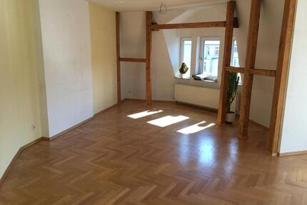 Geräumige 4-Zimmer Maisonette-Wohnung im 4. OG in Magdeburg-Stadt