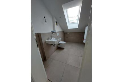 Neubau DG 3- Zi. Wohnung Zentral ab März zu vermieten - Schwandorf