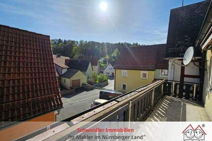 Ganz viel Platz! XXL-Haus mit Nebengebäude in ruhiger, zentraler Lage von Plech