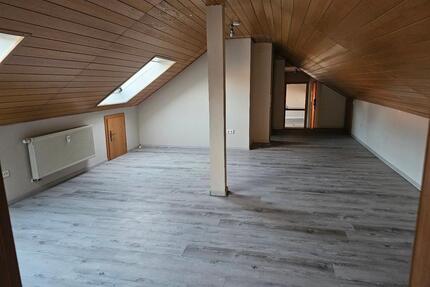 Mietwohnung Dachgeschoß, 3 ZKB, FKB-Zentrum - Frankenberg (Eder)
