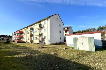 Haus zum Kaufen in Roth 850.000,00 € 394.8 m²