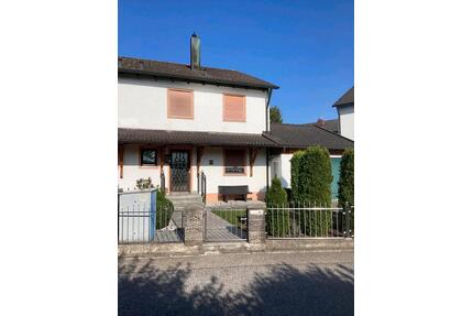 Doppelhaushälfte Frontenhausen - 295.000,00&nbsp;EUR Kaufpreis, ca.&nbsp; 100,00&nbsp;m&sup2; in Frontenhausen (PLZ: 84160)