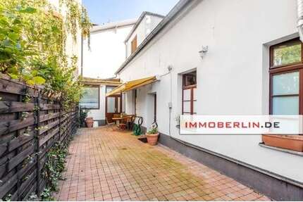 Haus zum Kaufen in Berlin 1.850.000,00 € 308 m²