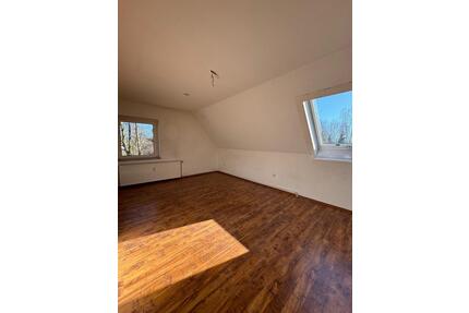 Charmante Dachgeschosswohnung im Zentrum von Herzfeld - Lippetal